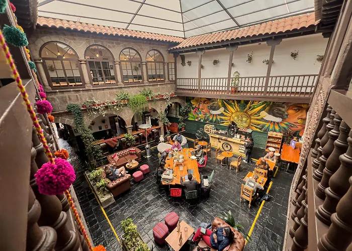 Black Llama Hostel Cuzco